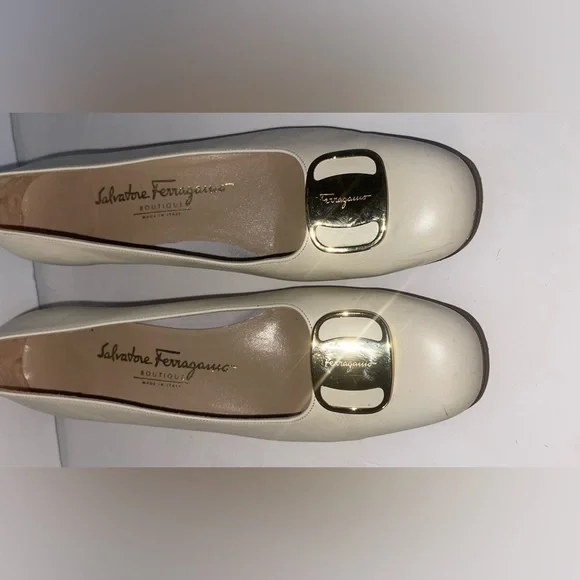 Ferragamo heels size 8 - Picture 2 of 6